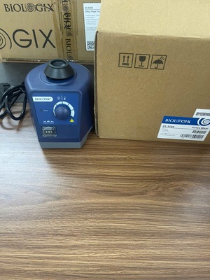 Máy lắc trộn kiểu vortex hãng Biologix 01-1104 tốc độ 3000 vòng/phút