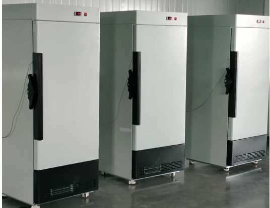 Tủ đ&ocirc;ng 938 l&iacute;t chống ch&aacute;y nổ -40oC/-60oC/ -86oC