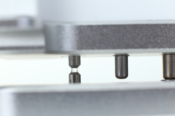 máy nano drop nano 100 đo mẫu rất nhanh trong vòng 5 giây