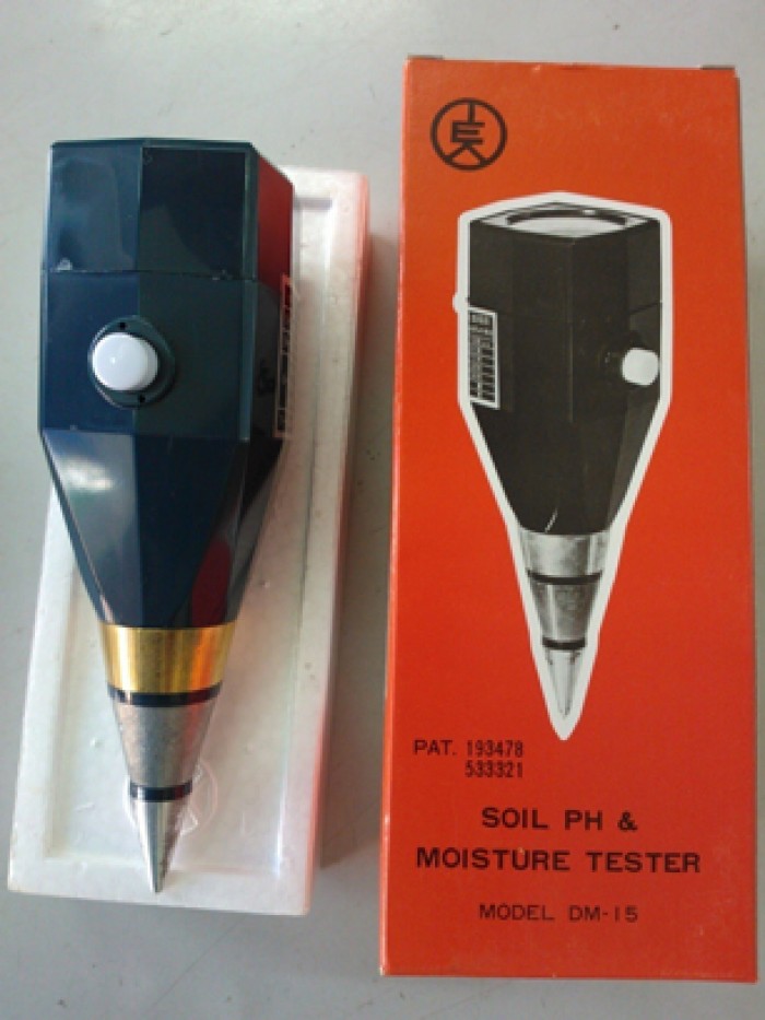 Máy đo PH và độ ẩm đất DM-15 hãng Takemura